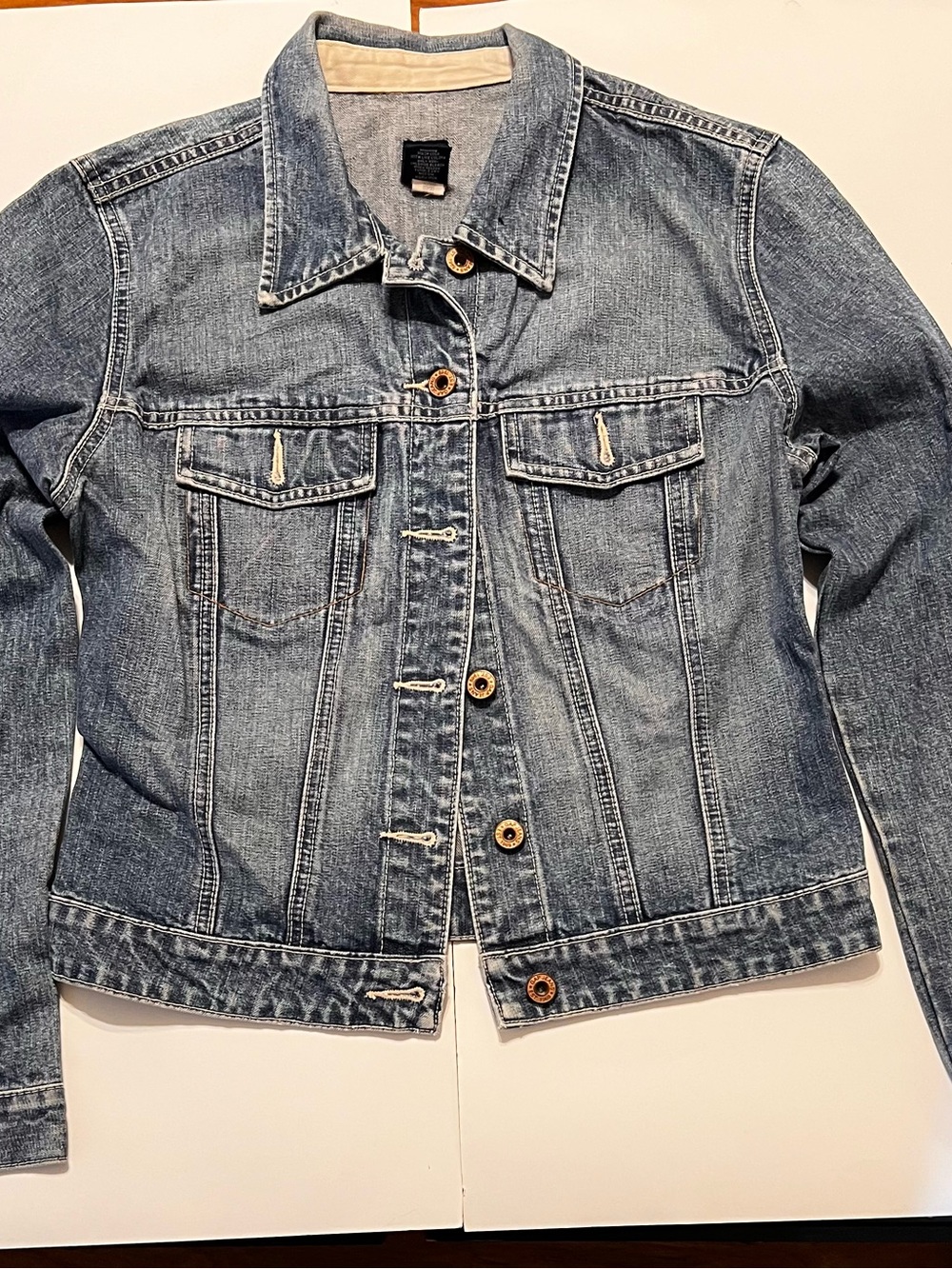 GAP Light Blue Denim Jacket with Cream Trim size small